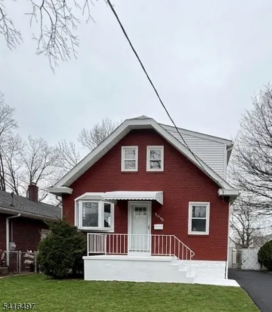 $3,500 | 136 Raritan Road, Linden, NJ 07036