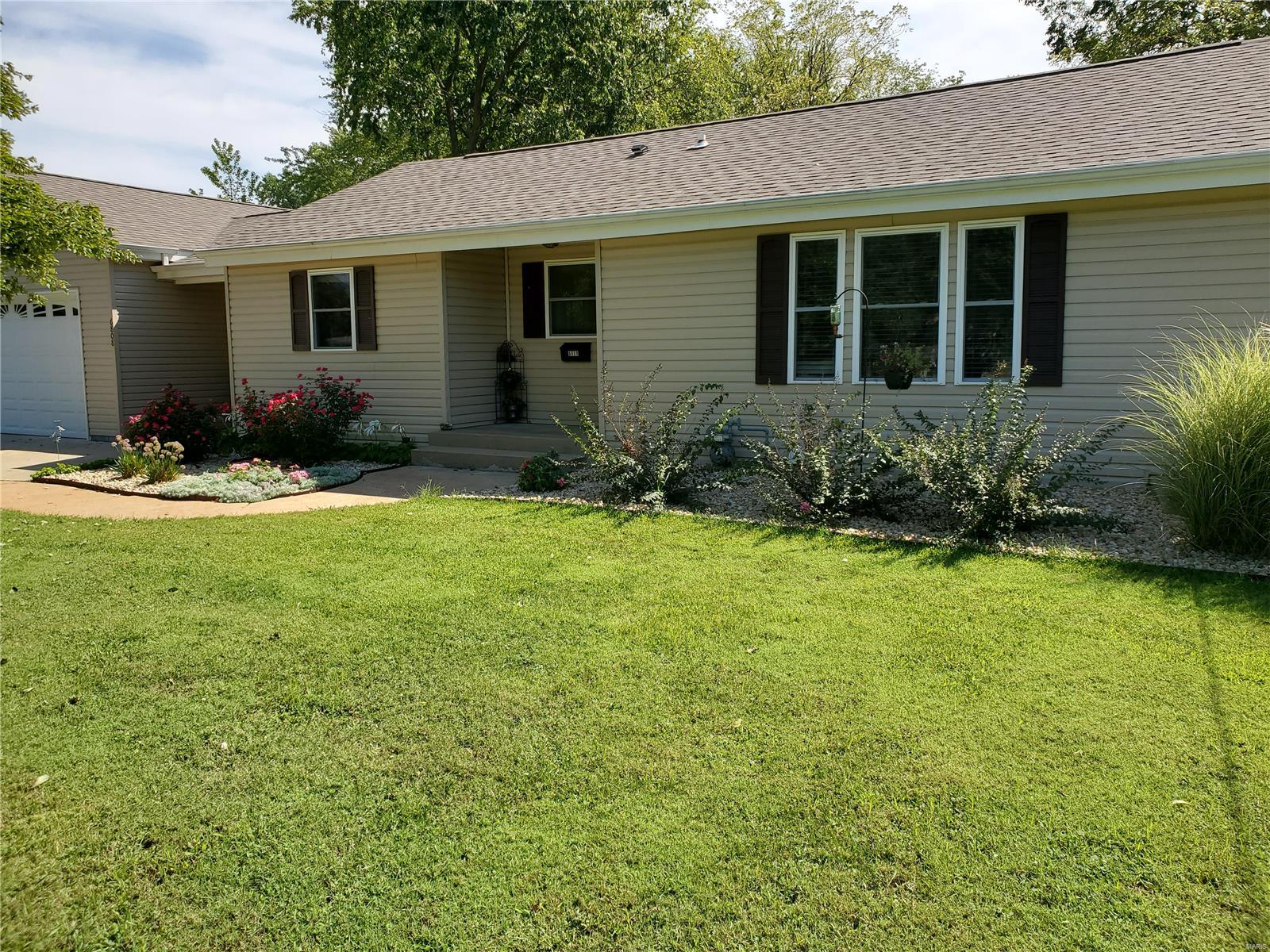 6808 Weber Road Affton, MO 63123 - Photo 3 of 31 Gallery Image 3