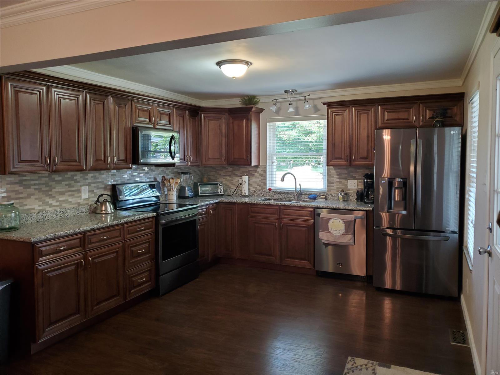 6808 Weber Road Affton, MO 63123 - Photo 8 of 31 Gallery Image 8
