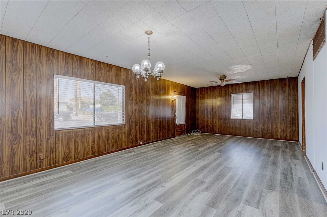 346 West Basic Road Henderson, NV 89015 - Photo 4 of 16