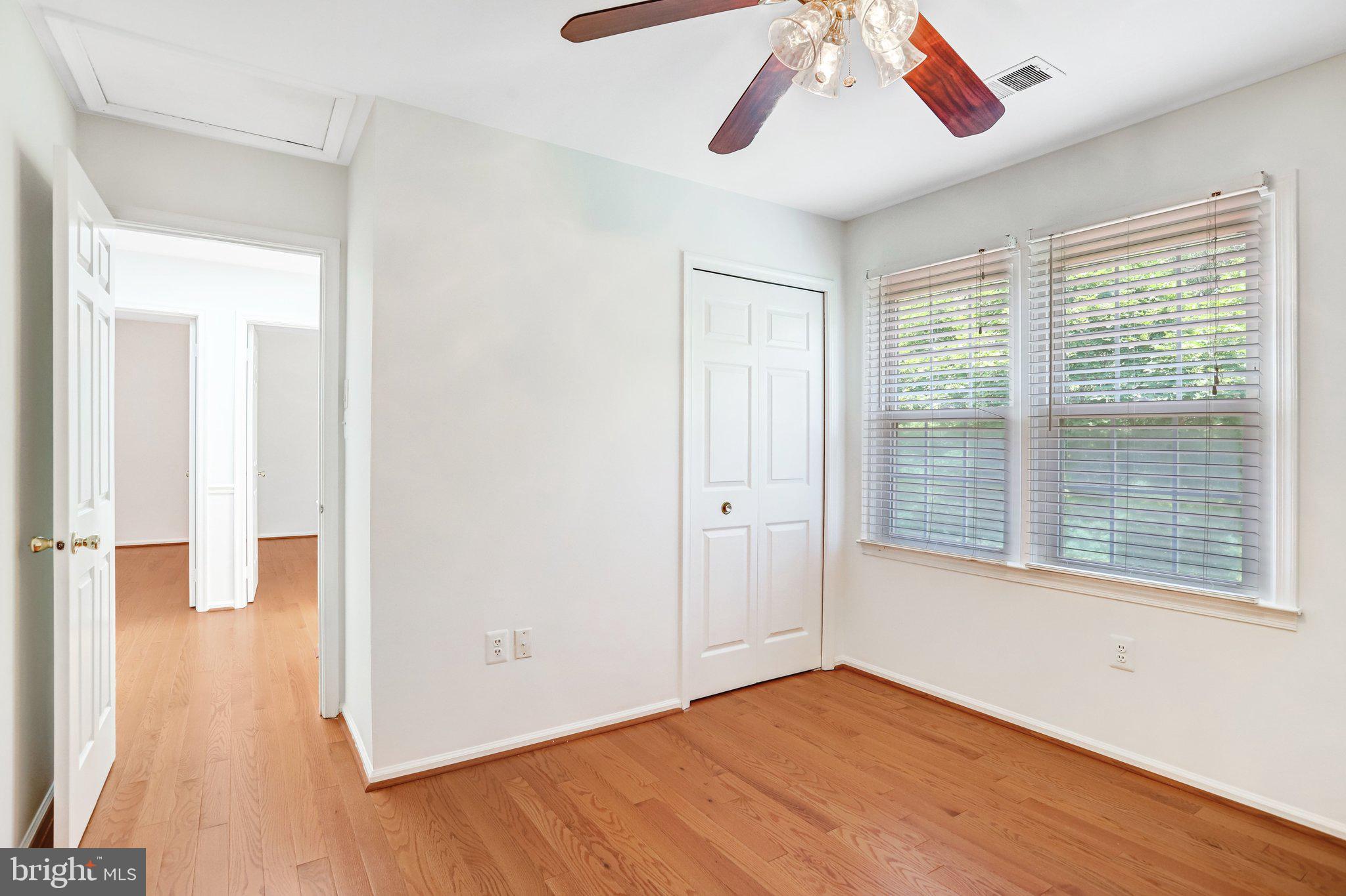 124 Environs Road Sterling, VA 20165 - Photo 43 of 62