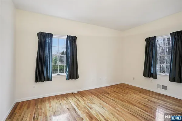 $1,199,900 | 1 Jenny Lane, Wayne, NJ 07470