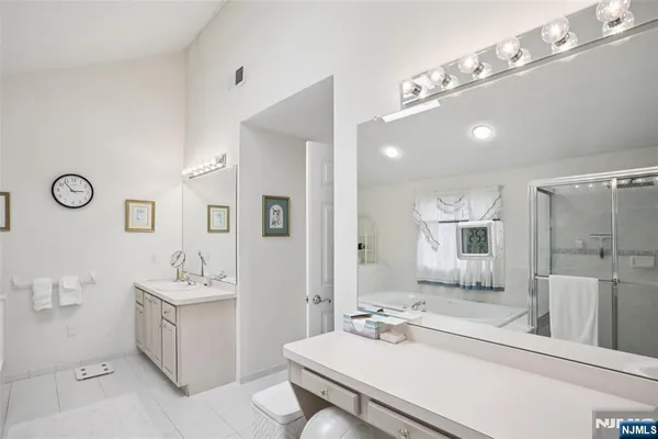 $1,199,900 | 1 Jenny Lane, Wayne, NJ 07470