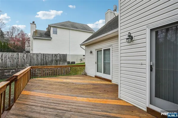 $1,199,900 | 1 Jenny Lane, Wayne, NJ 07470