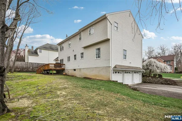 $1,199,900 | 1 Jenny Lane, Wayne, NJ 07470