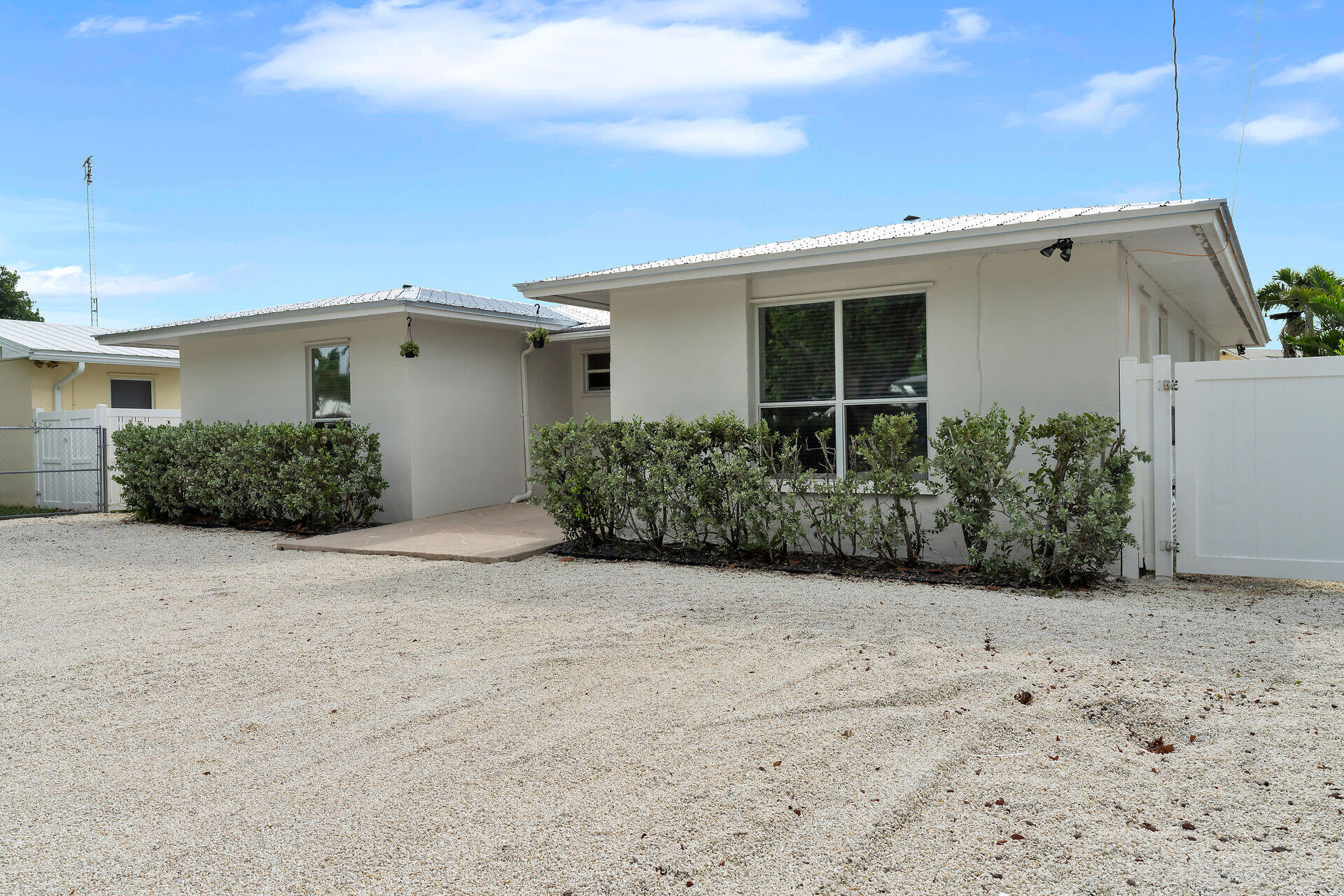 304 2nd Terrace Key Largo, FL 33037 - Photo 45 of 48 45_beyc6a1865f267fe3