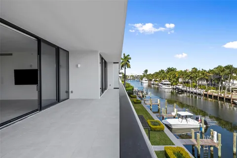 $3,095,000 | 160 Isle Of Venice Drive, Unit 302, Fort Lauderdale, FL 33301