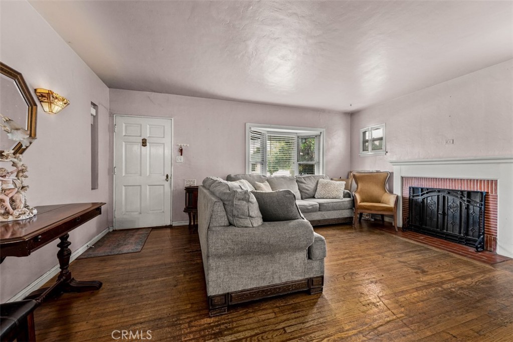 918 Edith Avenue Alhambra, CA 91803 - Photo 5 of 24