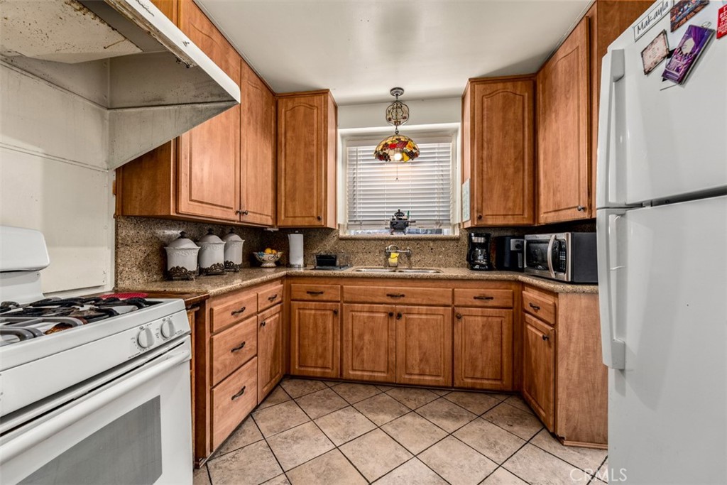 918 Edith Avenue Alhambra, CA 91803 - Photo 8 of 24