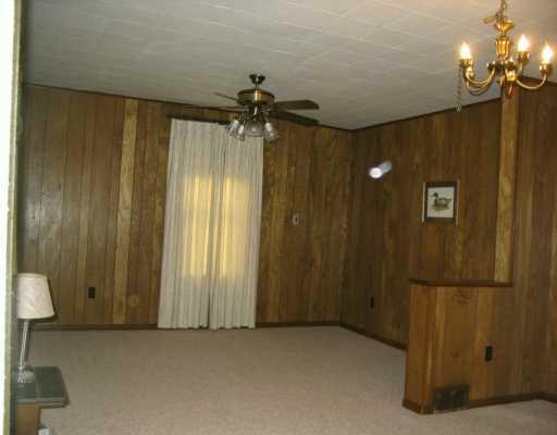 106 Shaffer Road Economy, PA 15143 - Photo 3 of 8 Living Room.