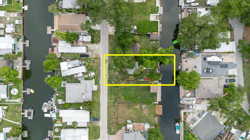 5323 Circle Drive Weeki Wachee, FL 34607 - Photo 11 of 77