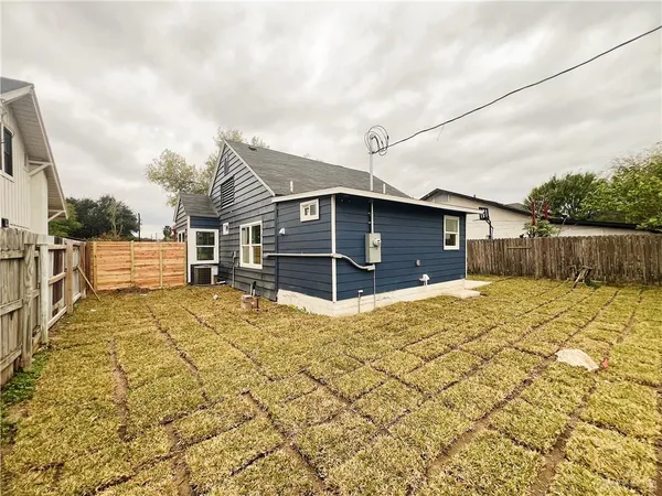 $230,000 | 604 North 11th Street, McAllen, TX 78501