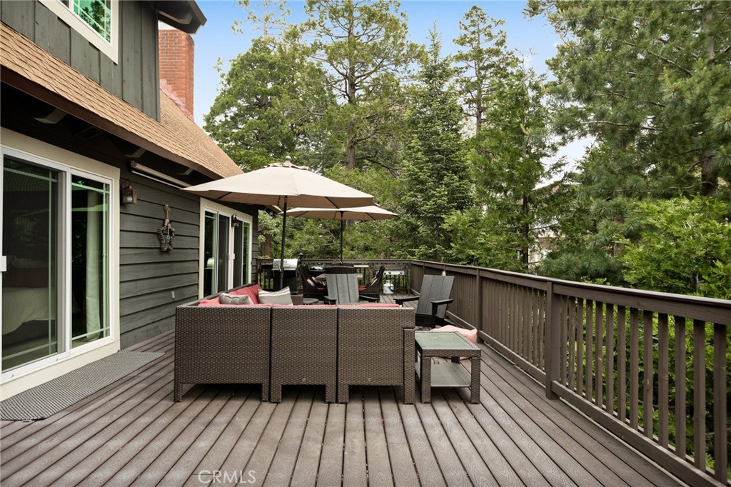 366 Rainier Road Lake Arrowhead, CA 92352 - Photo 23 of 42