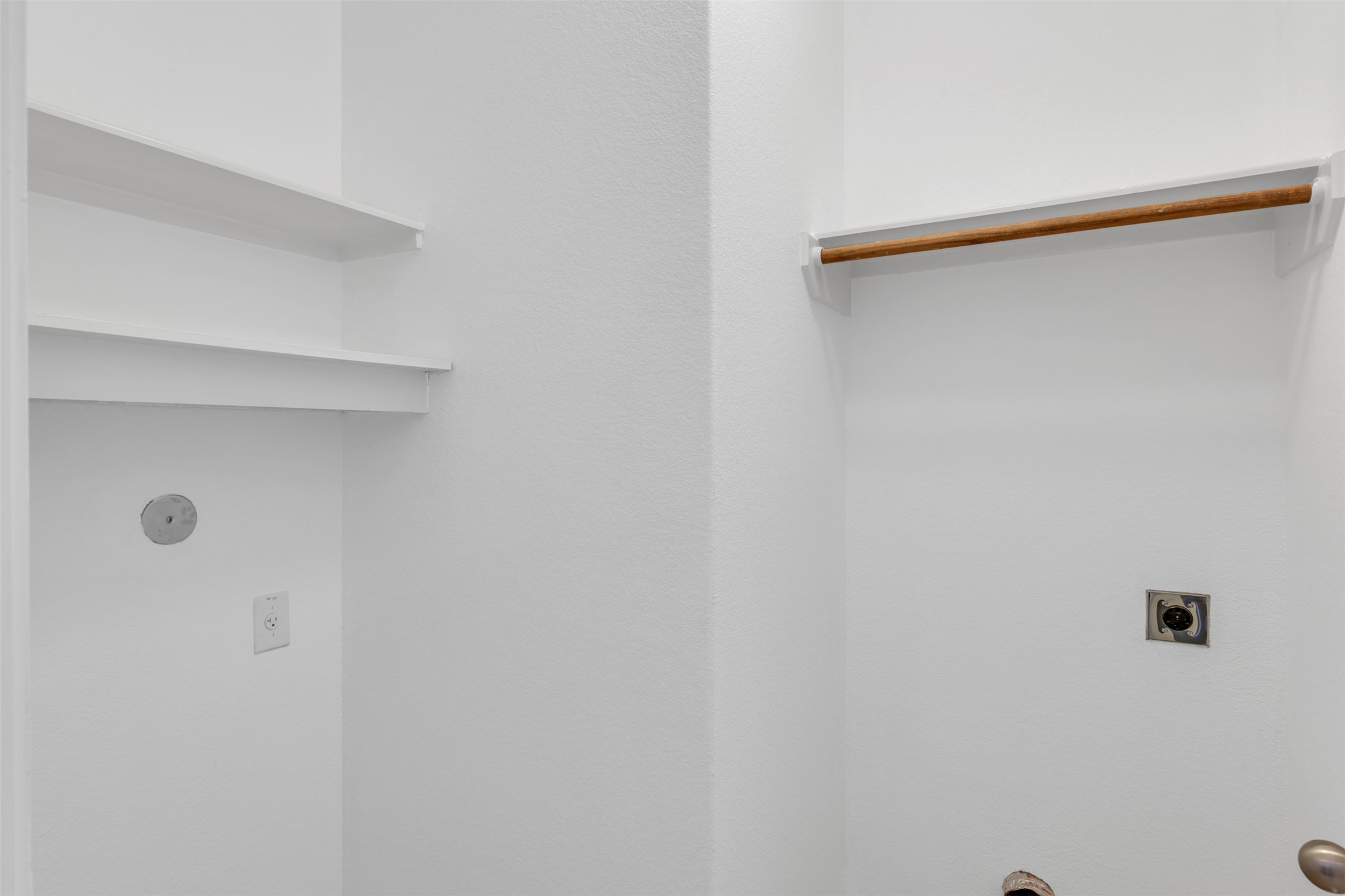 13213 Clara Martin Road Manor, TX 78653 - Photo 27 of 38 Laundry room featuring hookup for an electric dryer