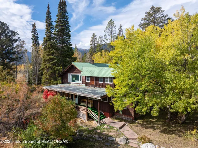 $34,999,999 | 6255 West Us Highway, Wilson, WY 83014