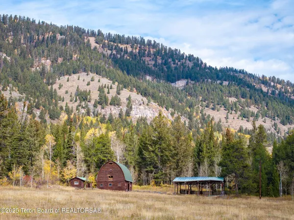 $34,999,999 | 6255 West Us Highway, Wilson, WY 83014