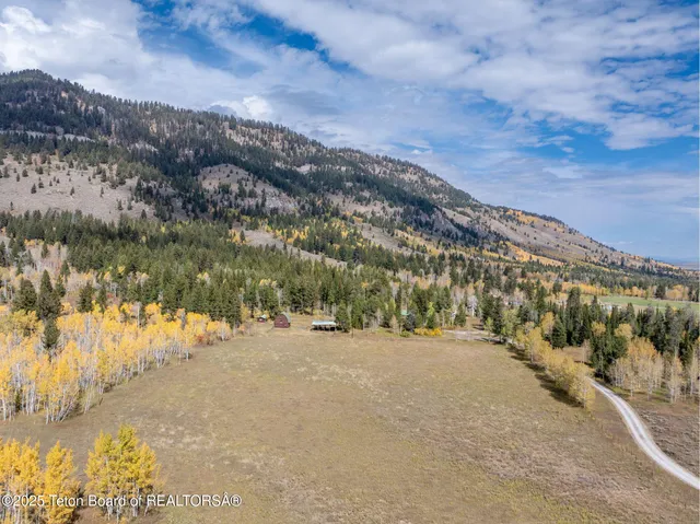 $34,999,999 | 6255 West Us Highway, Wilson, WY 83014