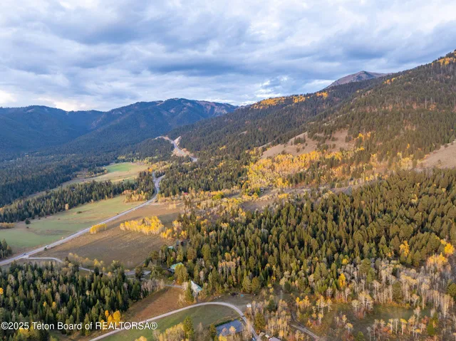 $34,999,999 | 6255 West Us Highway, Wilson, WY 83014