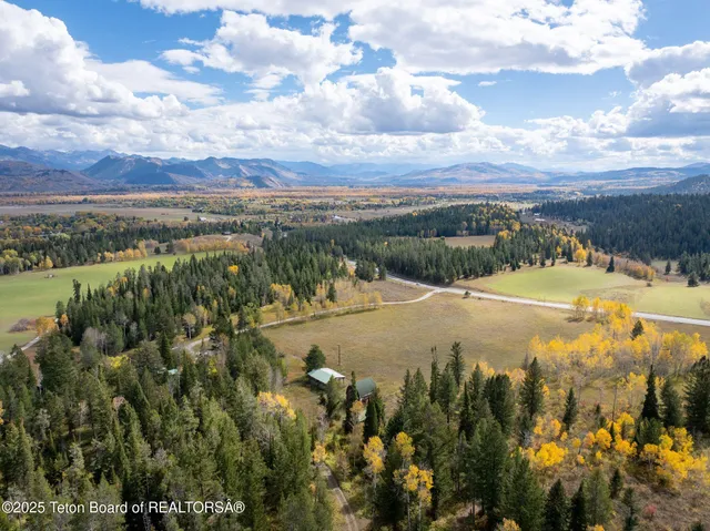 $34,999,999 | 6255 West Us Highway, Wilson, WY 83014