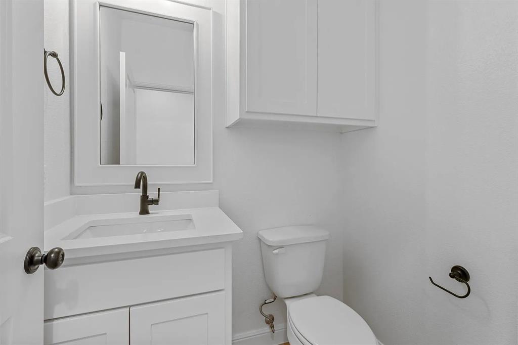 420 Olde Towne Road Paradise, TX 76073 - Photo 13 of 16