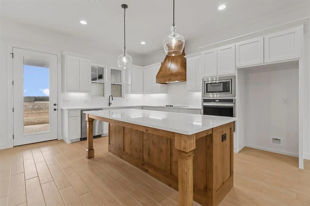 420 Olde Towne Road Paradise, TX 76073 - Photo 3 of 16