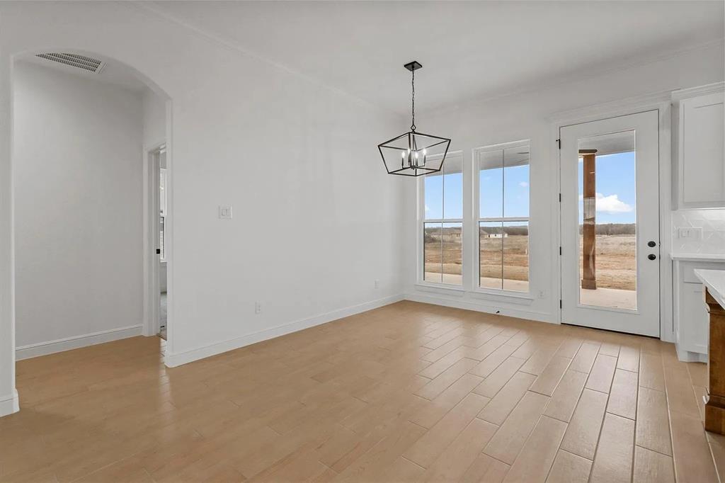 420 Olde Towne Road Paradise, TX 76073 - Photo 5 of 16