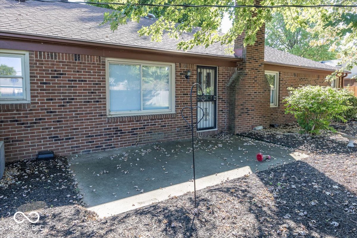 809 Deerfield Road Anderson, IN 46012 - Photo 27 of 31