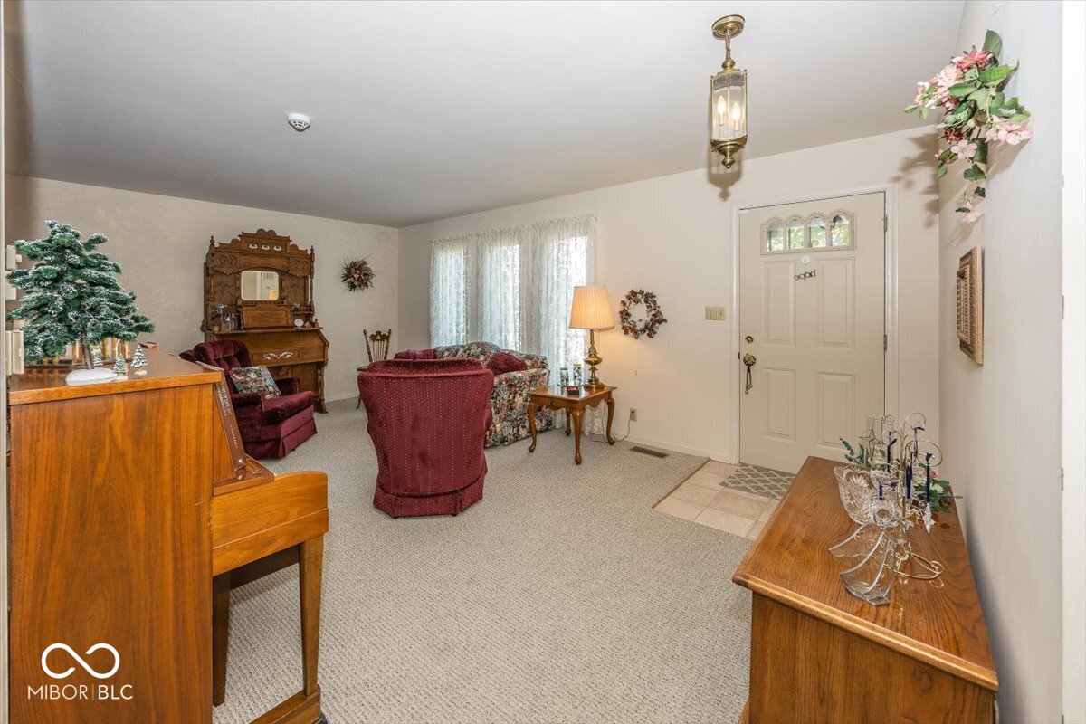 809 Deerfield Road Anderson, IN 46012 - Photo 5 of 31