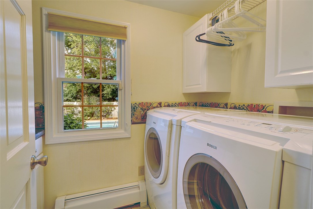 9 Heritage Road Barrington, RI 02806 - Photo 11 of 26