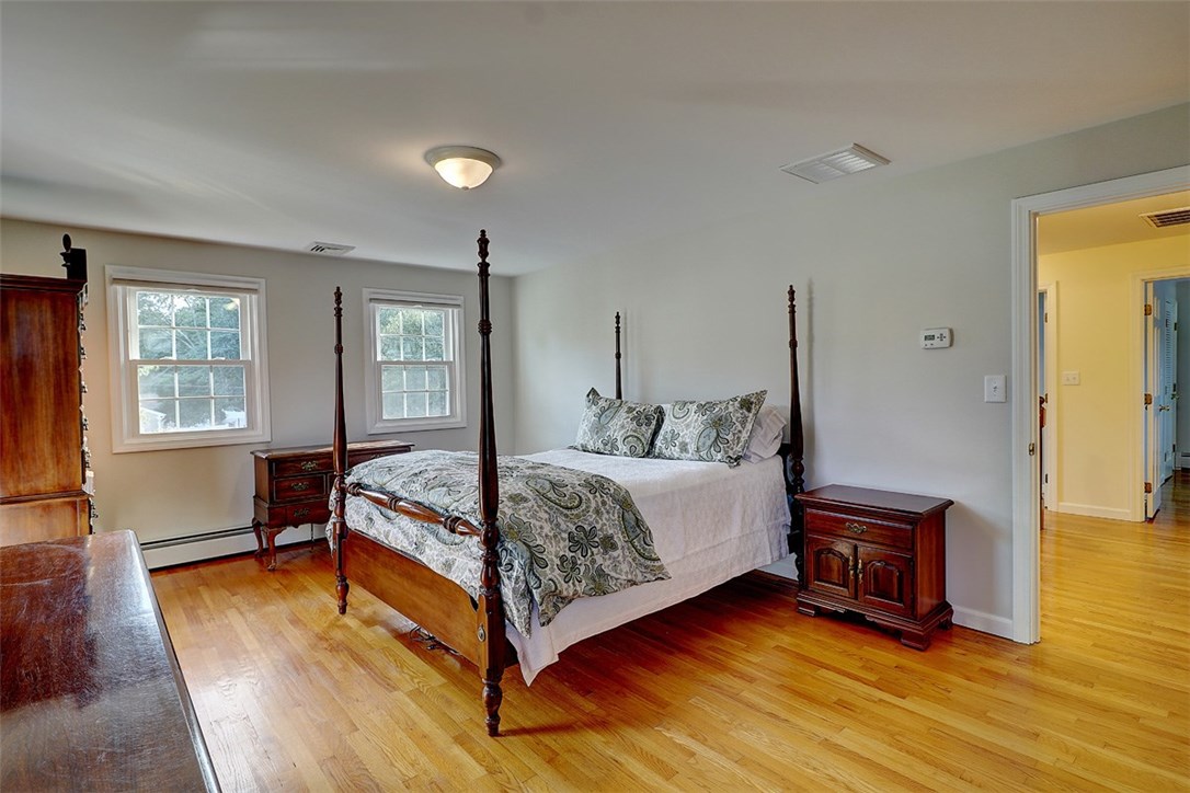 9 Heritage Road Barrington, RI 02806 - Photo 13 of 26