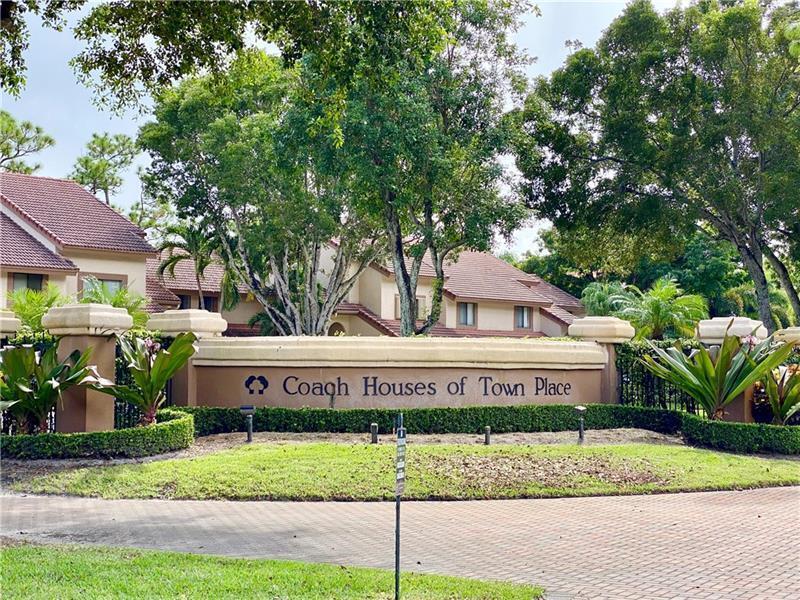 5710 Coach House Circle, Unit F Boca Raton, FL 33486 - Photo 18 of 21 coach homes entrance