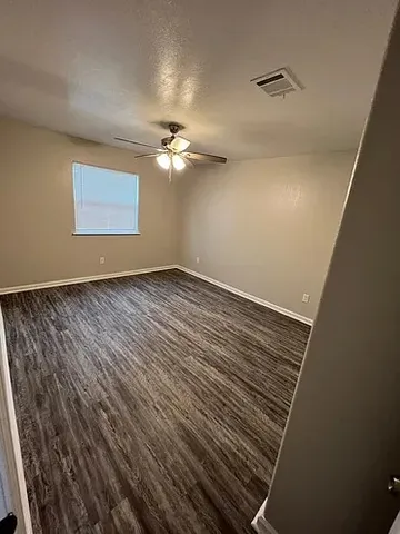 $1,350 | 1209 April Bloom, Unit B, College Station, TX 77840