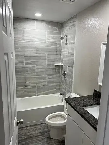 $1,350 | 1209 April Bloom, Unit B, College Station, TX 77840