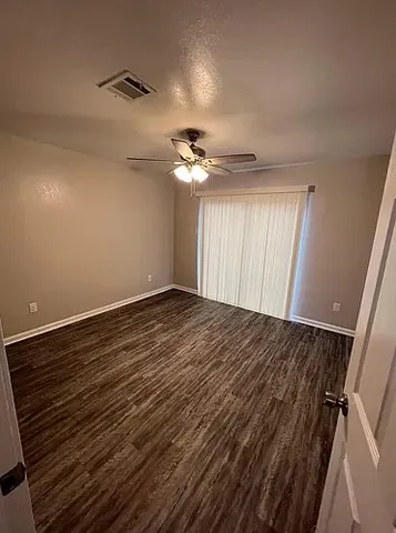 $1,350 | 1209 April Bloom, Unit B, College Station, TX 77840