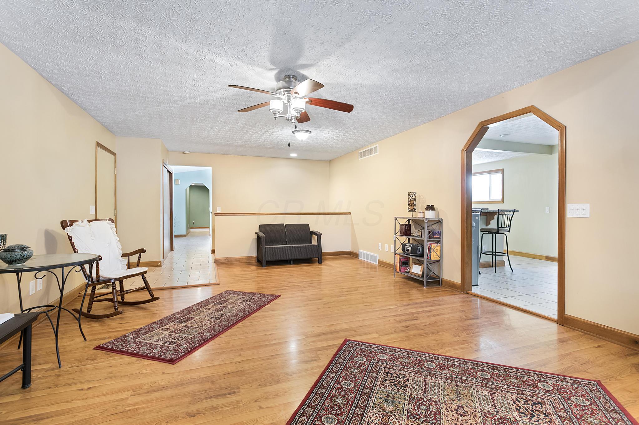 549 20 Grand Road Southwest Pataskala, OH 43062 - Photo 12 of 33 Gallery Image 12