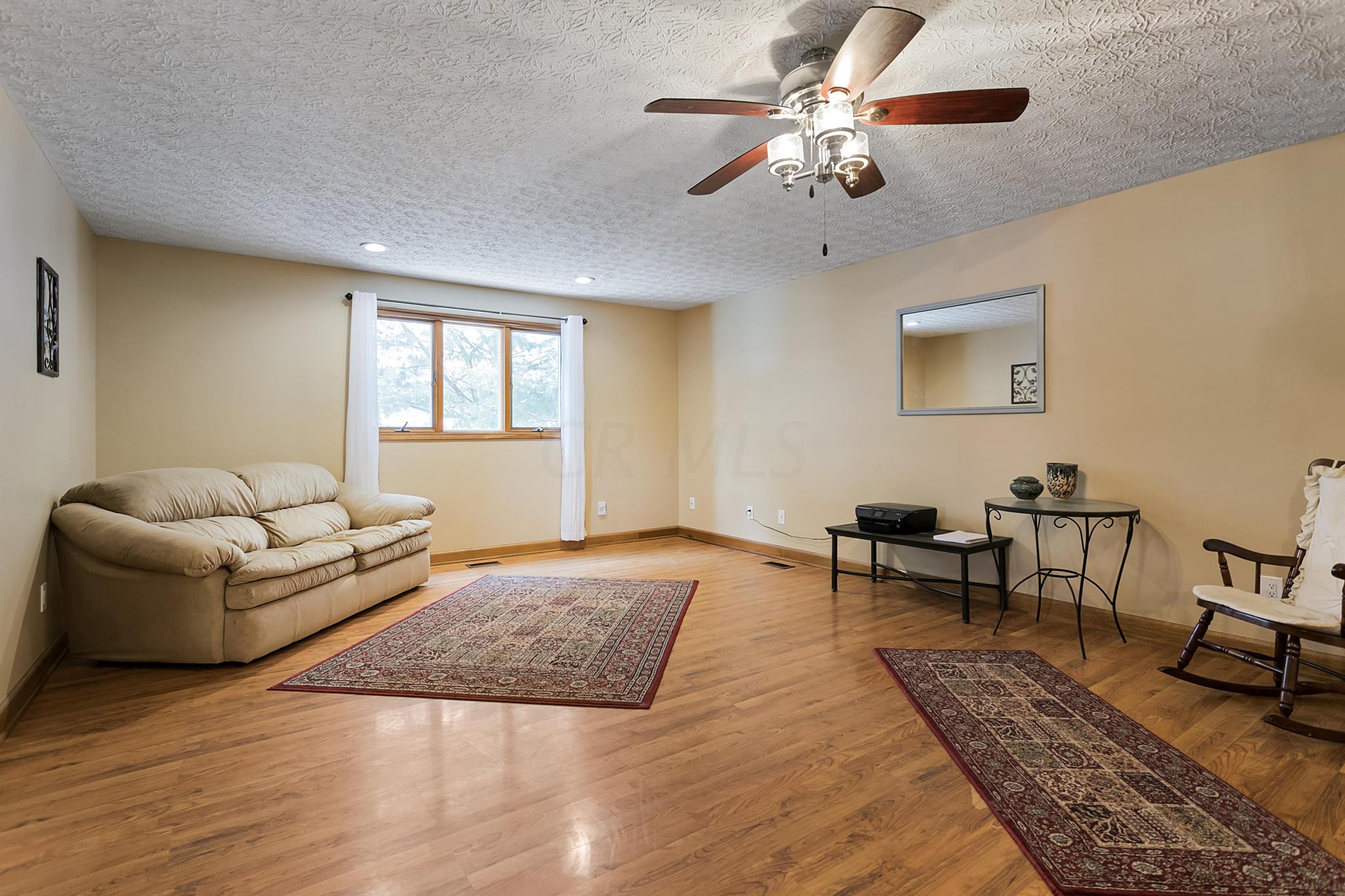 549 20 Grand Road Southwest Pataskala, OH 43062 - Photo 13 of 33 Gallery Image 13