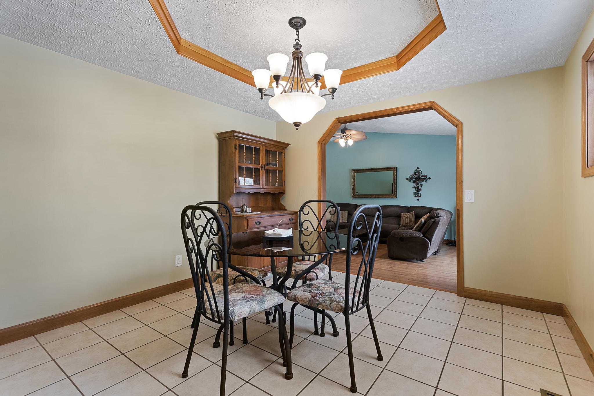 549 20 Grand Road Southwest Pataskala, OH 43062 - Photo 6 of 33 Gallery Image 6