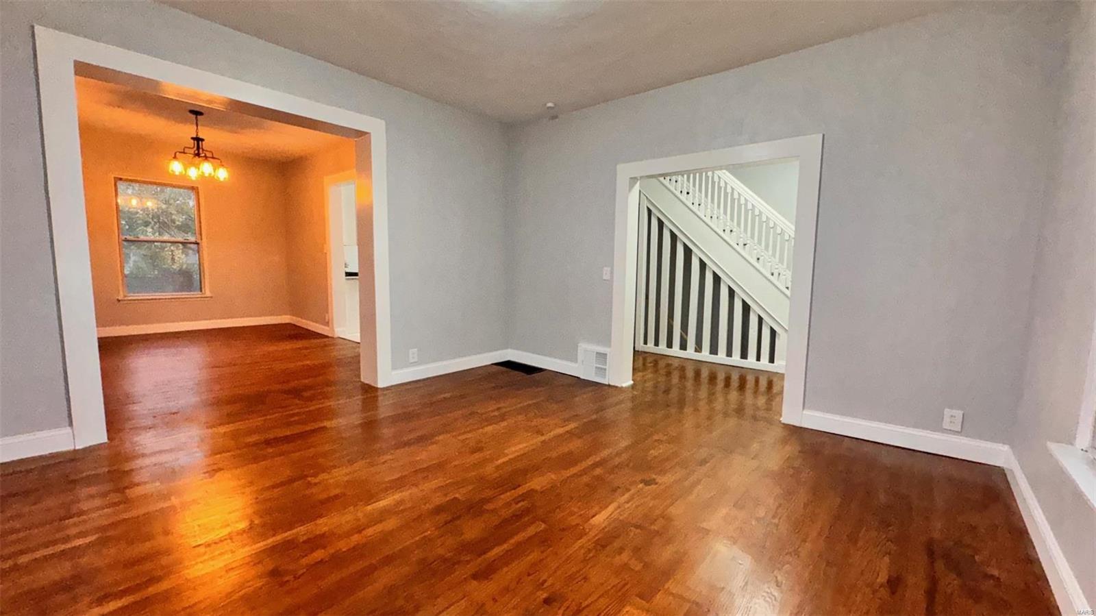 2945 Ridgeway Avenue St. Louis, MO 63114 - Photo 9 of 25 Gallery Image 9