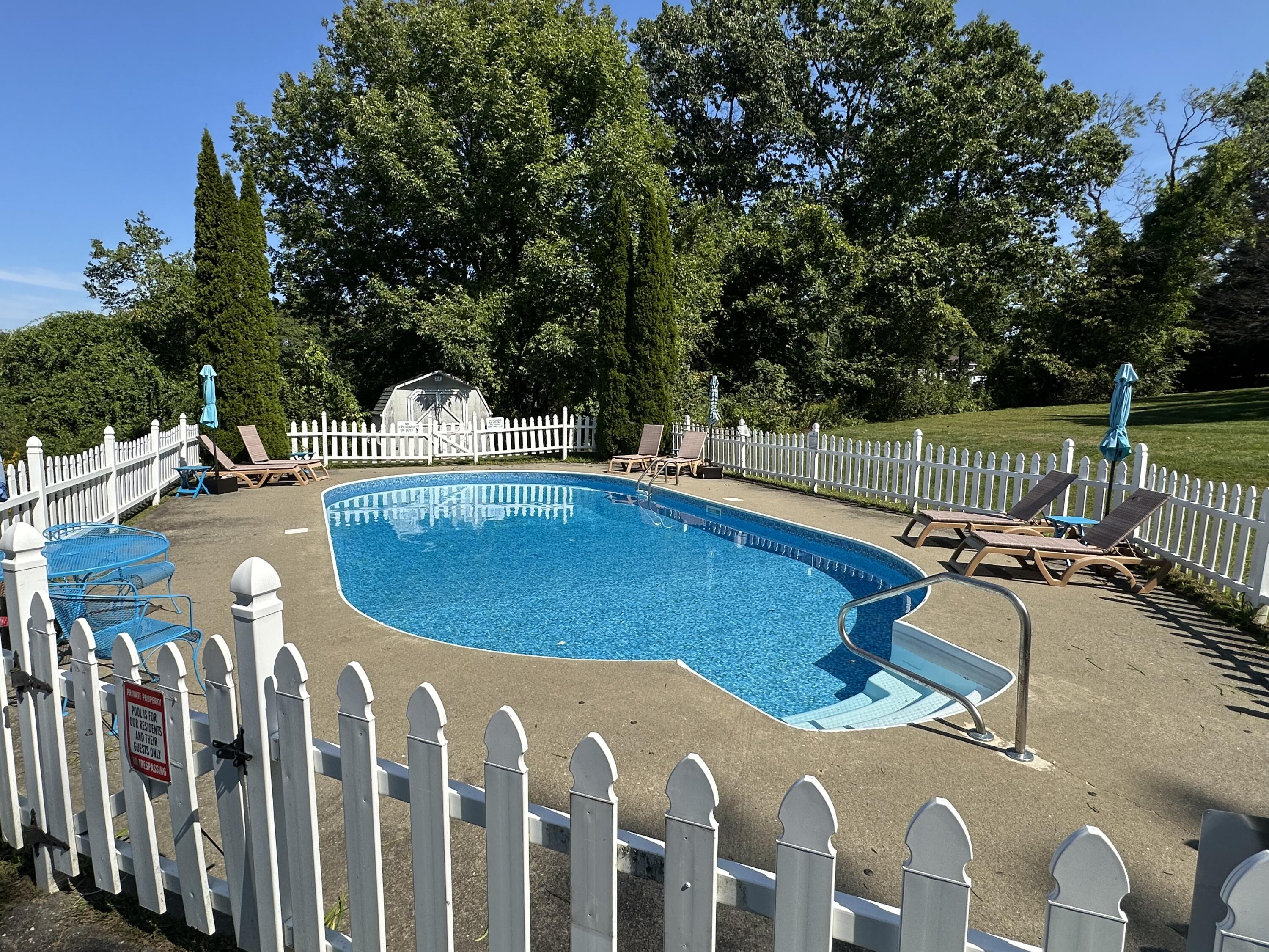 574 Main Street, Unit 111 Damariscotta, ME 04543 - Photo 12 of 18 12-574MainStUnit111Dam