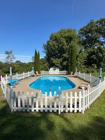 $215,000 | 574 Main Street, Unit 111, Damariscotta, ME 04543