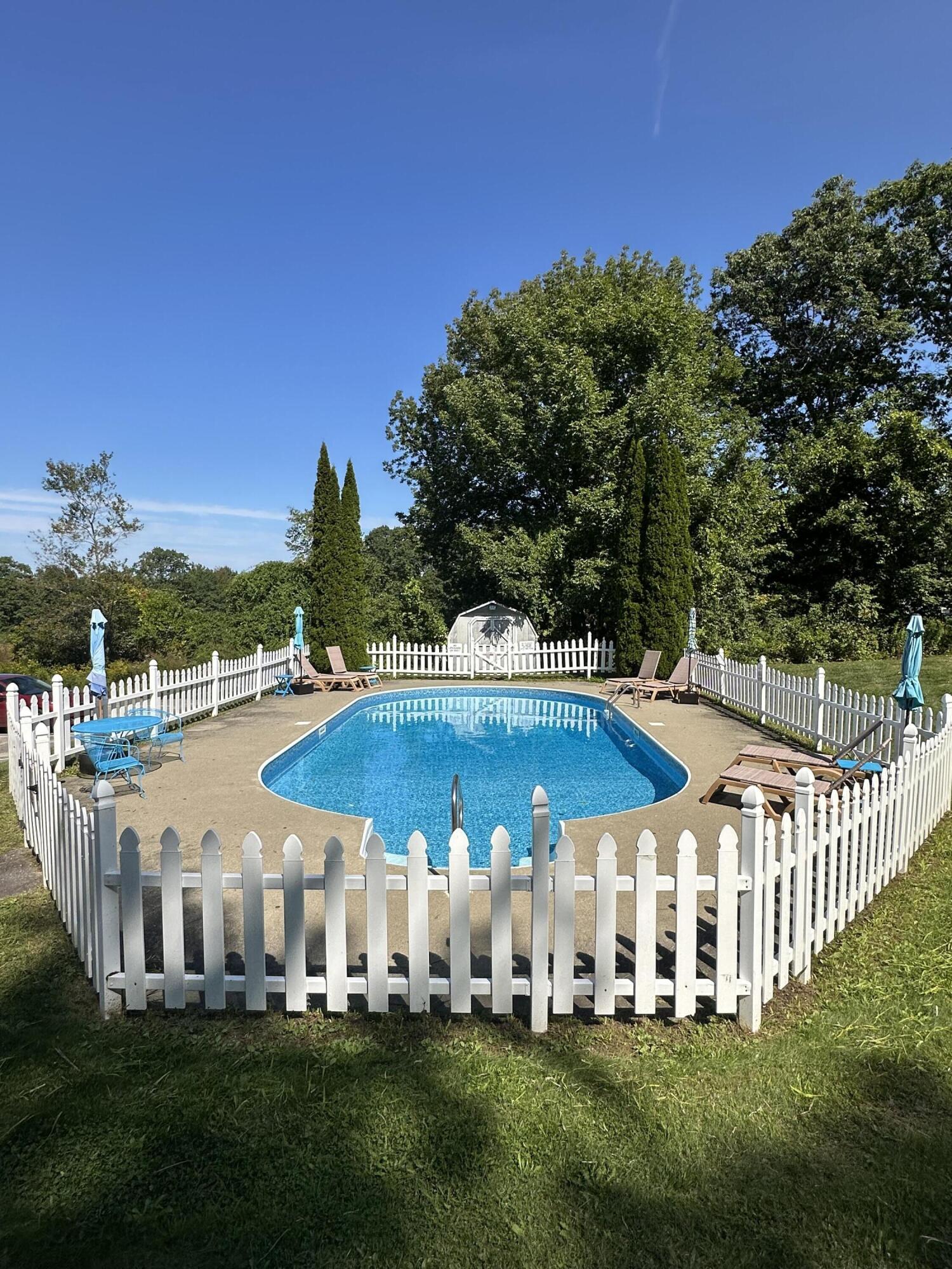 574 Main Street, Unit 111 Damariscotta, ME 04543 - Photo 13 of 18 1-574MainStUnit111Dam