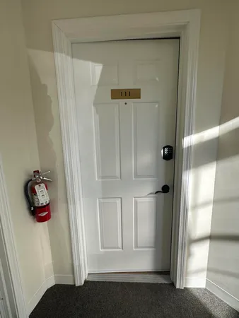 $215,000 | 574 Main Street, Unit 111, Damariscotta, ME 04543