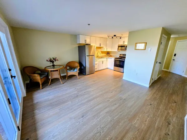 $215,000 | 574 Main Street, Unit 111, Damariscotta, ME 04543