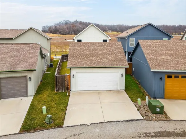 $445,000 | 930 South Harmony Avenue, Independence, MO 64056