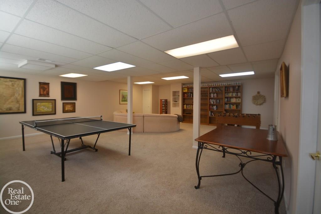 3999 Kaeleaf Road Lake Orion, MI 48360 - Photo 18 of 19 31259578-17.JPG