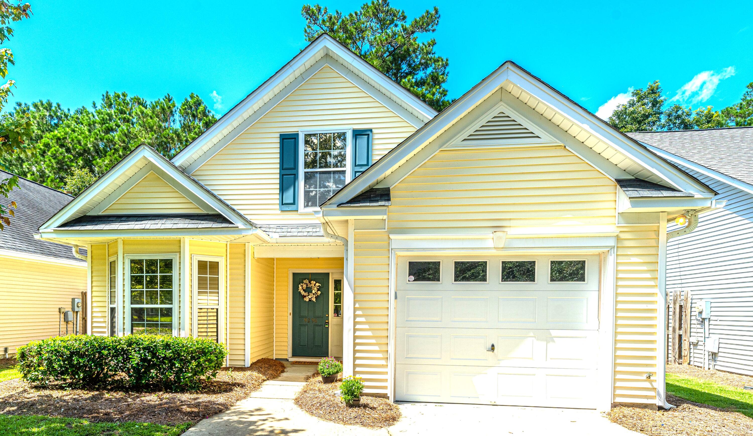 9296AyscoughFrontCropped