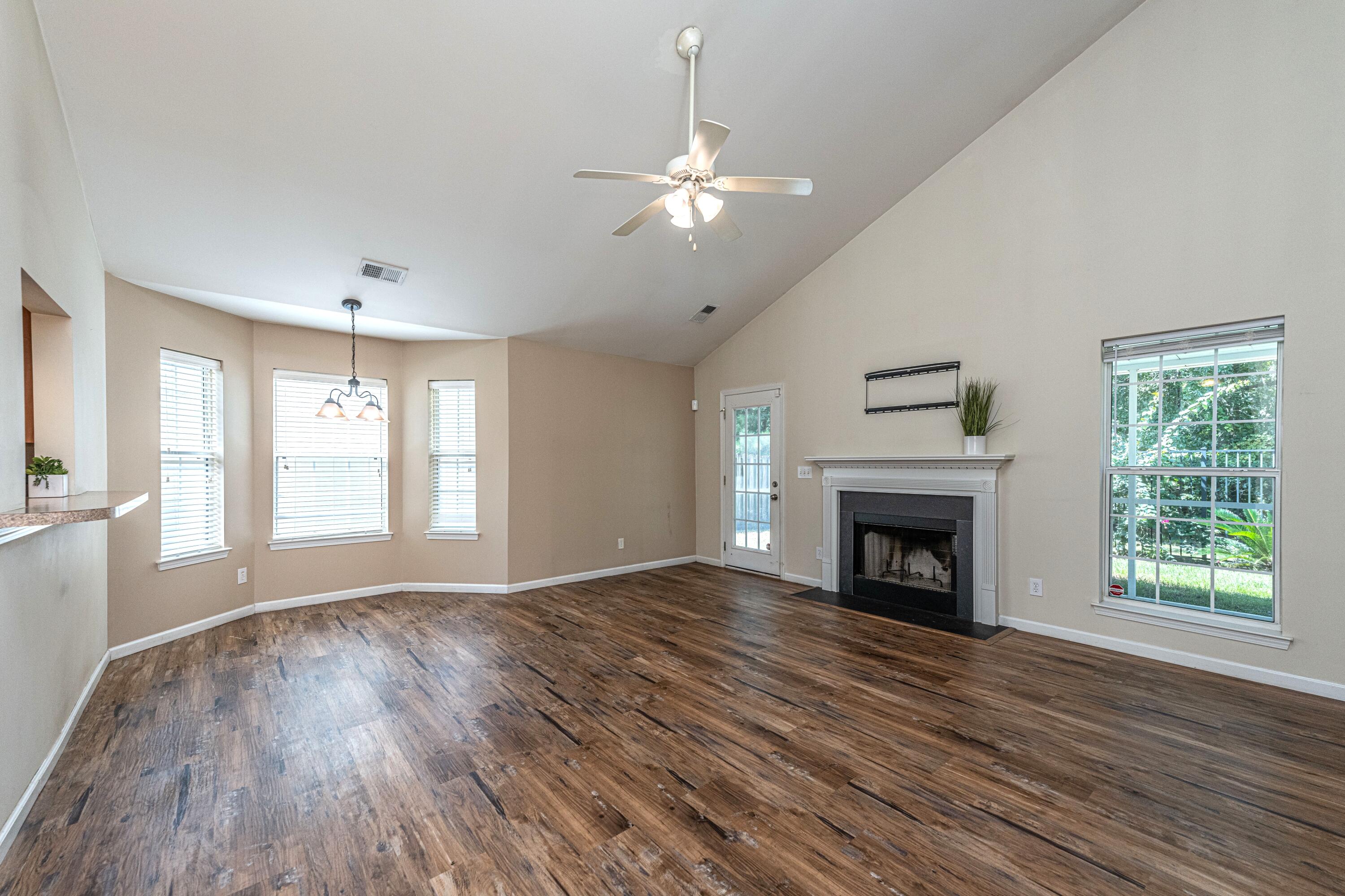 9296 Ayscough Road Summerville, SC 29485 - Photo 2 of 13 9296AyscoughLivingDiningCombo