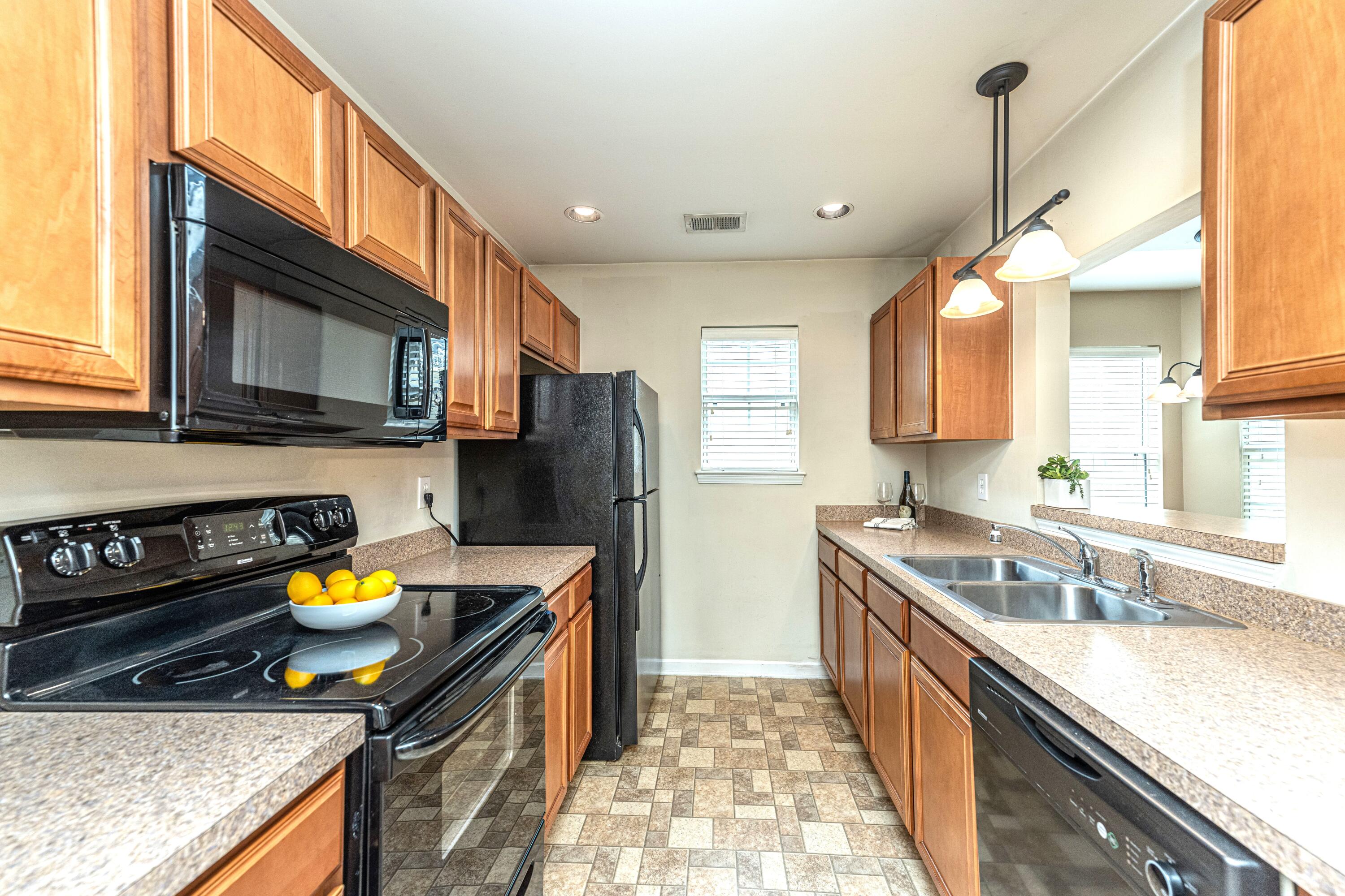 9296 Ayscough Road Summerville, SC 29485 - Photo 5 of 13 9296AyscoughKitchen