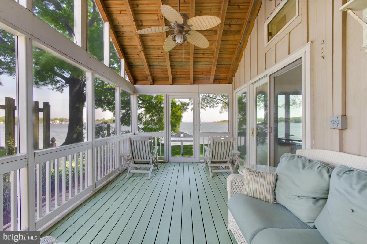 2150 Poplar Ridge Road Pasadena, MD 21122 - Photo 20 of 30 Screened porch