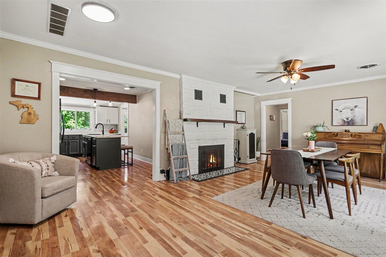 735 Lyon Lake Road Marshall, MI 49068 - Photo 4 of 25